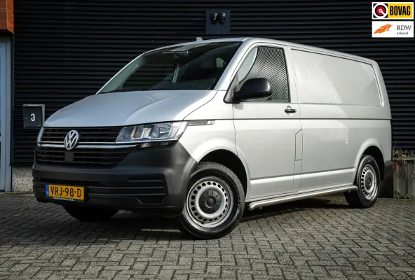 2.0 TDI L1H1 28 Comfortline | Navi | Bluetooth | Metallic lak | Trekhaak | Elektr. ramen |
