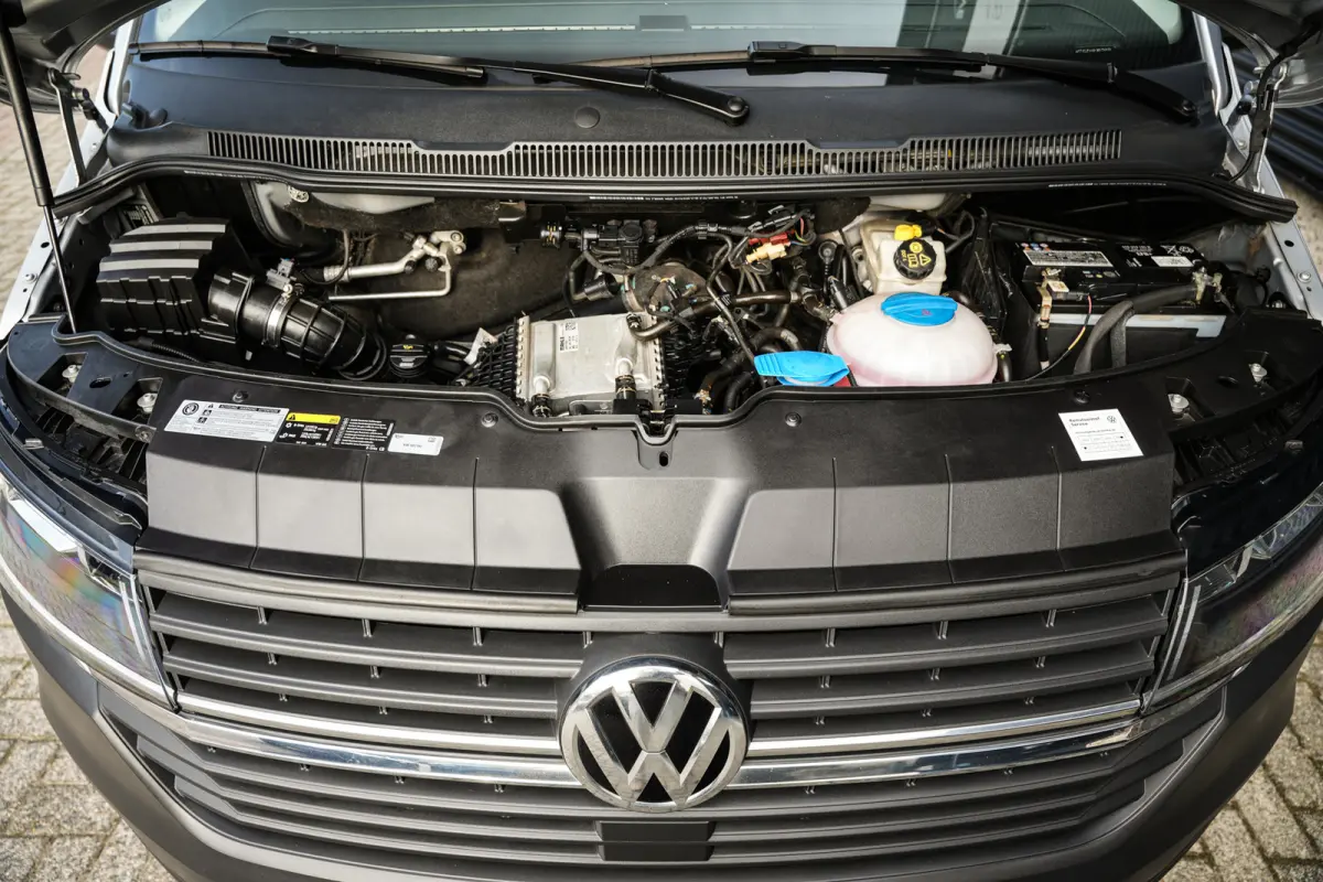 2.0 TDI L1H1 28 Comfortline | Navi | Bluetooth | Metallic lak | Trekhaak | Elektr. ramen |