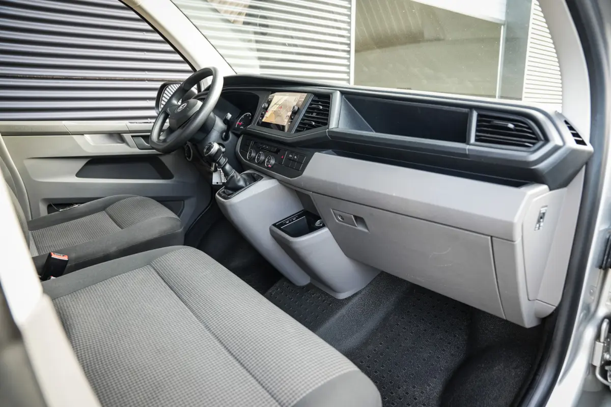 2.0 TDI L1H1 28 Comfortline | Navi | Bluetooth | Metallic lak | Trekhaak | Elektr. ramen |