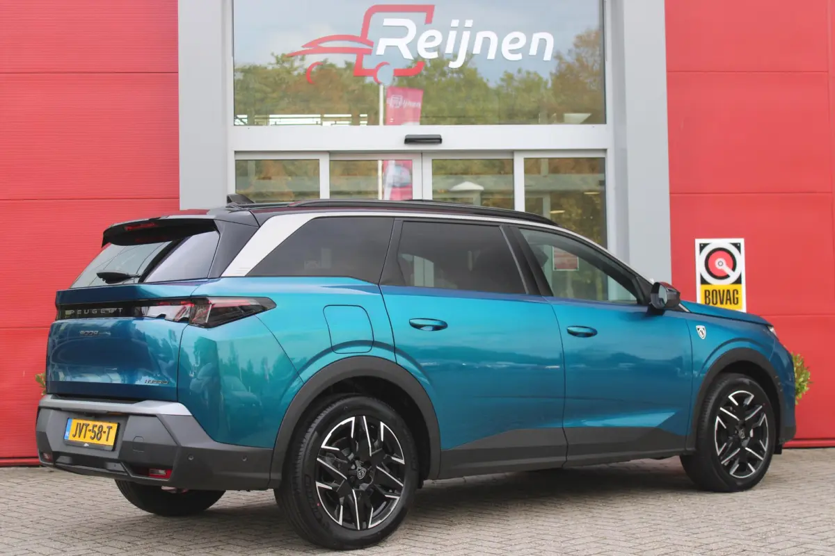 1.2 Hybrid 145PK AUTOMAAT GT 7p | PANORAMISCH SCHUIFDAK PACK | 360° VISION & DRIVE ASSIST PLUS PACK: (360° CAMERA, BUITENSPIEGELS MET KANTELFUNCTIE, DRIVE ASSIST 2.0, DRAADLOZE TELEFOONLAD