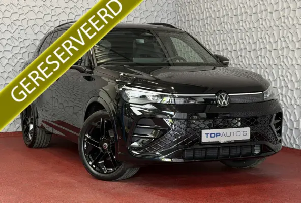 1.5 eTSI 150PK BENZINE R-Line Black Style | Panorama | HUD | Trekhaak | 360° Camera | Nieuw