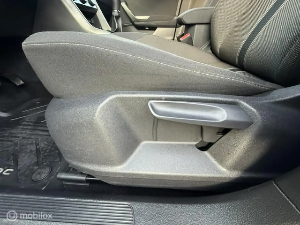 1.6 TDI Style Business 12.499 incl. BTW Rijkelijk Uitgevoerd