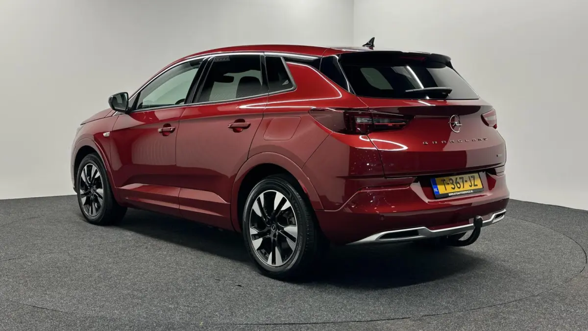 1.6 Turbo Plug-In Hybrid Level 3 TREKHAAK CARPLAY NAVI CRUISE CAMERA.