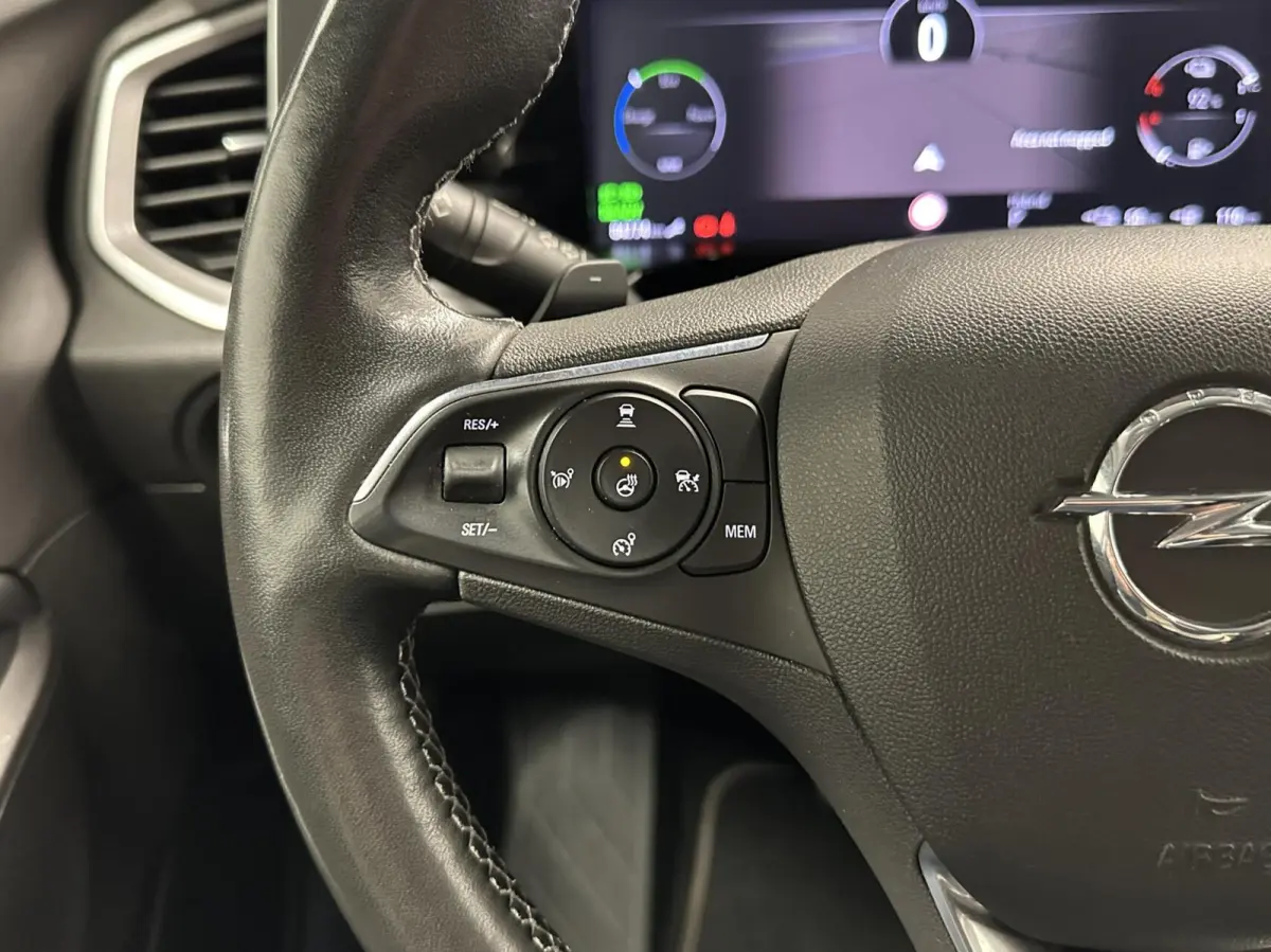 1.6 Turbo Plug-In Hybrid Level 3 TREKHAAK CARPLAY NAVI CRUISE CAMERA.
