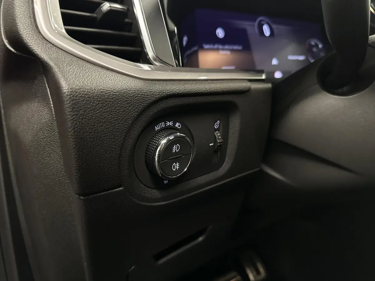 1.6 Turbo Plug-In Hybrid Level 3 TREKHAAK CARPLAY NAVI CRUISE CAMERA.