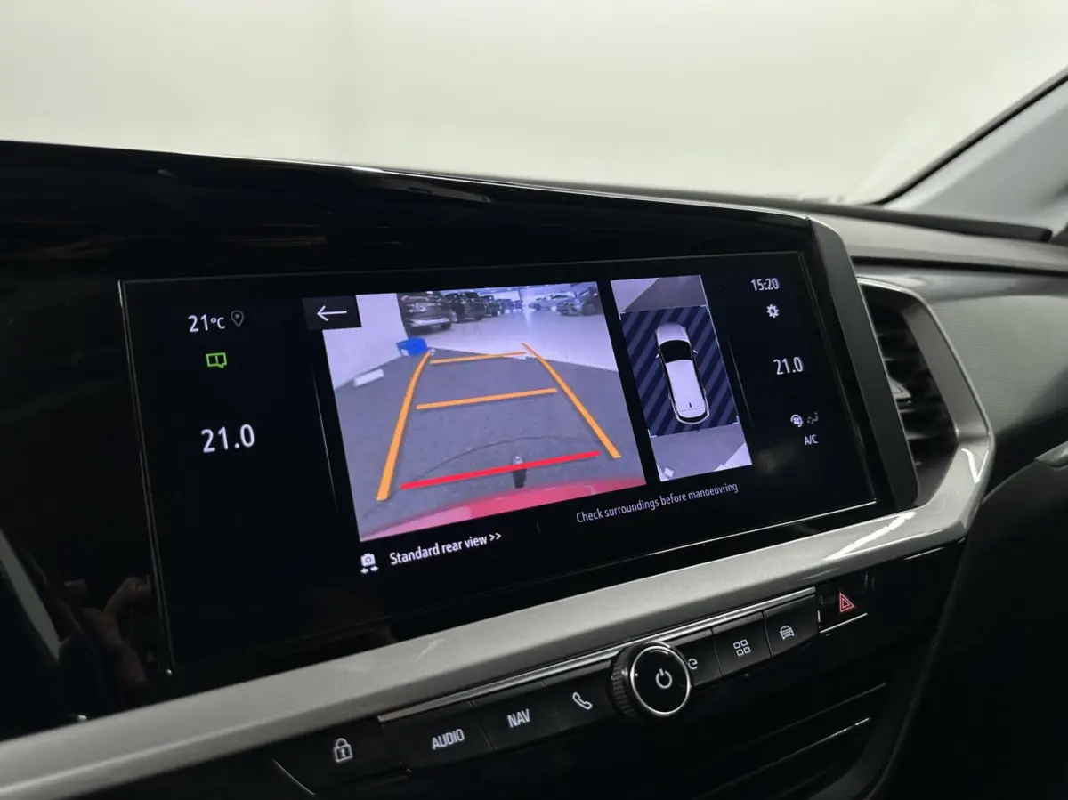 1.6 Turbo Plug-In Hybrid Level 3 TREKHAAK CARPLAY NAVI CRUISE CAMERA.