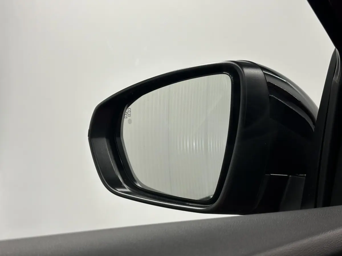 1.6 Turbo Plug-In Hybrid Level 3 TREKHAAK CARPLAY NAVI CRUISE CAMERA.
