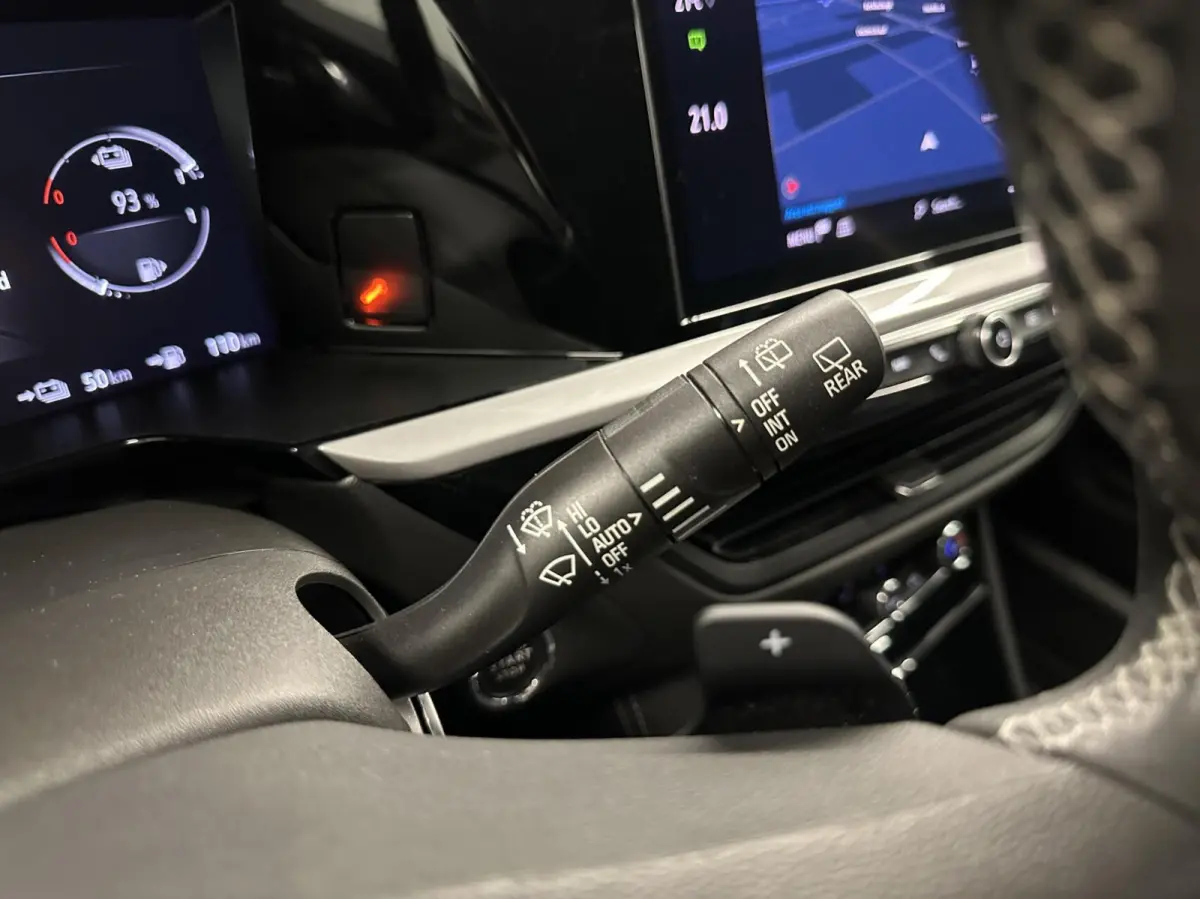 1.6 Turbo Plug-In Hybrid Level 3 TREKHAAK CARPLAY NAVI CRUISE CAMERA.