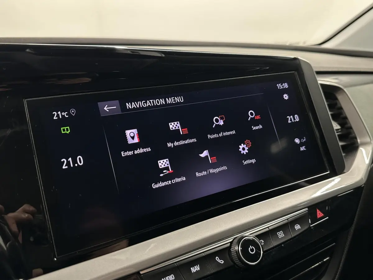 1.6 Turbo Plug-In Hybrid Level 3 TREKHAAK CARPLAY NAVI CRUISE CAMERA.