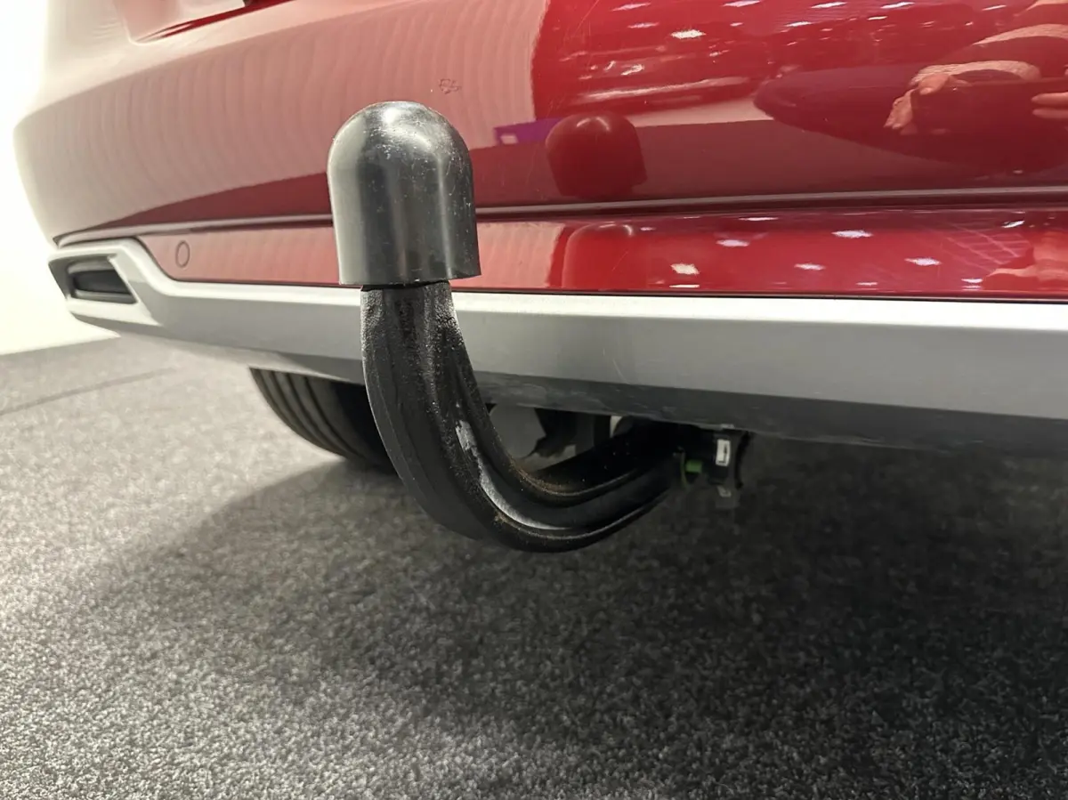1.6 Turbo Plug-In Hybrid Level 3 TREKHAAK CARPLAY NAVI CRUISE CAMERA.