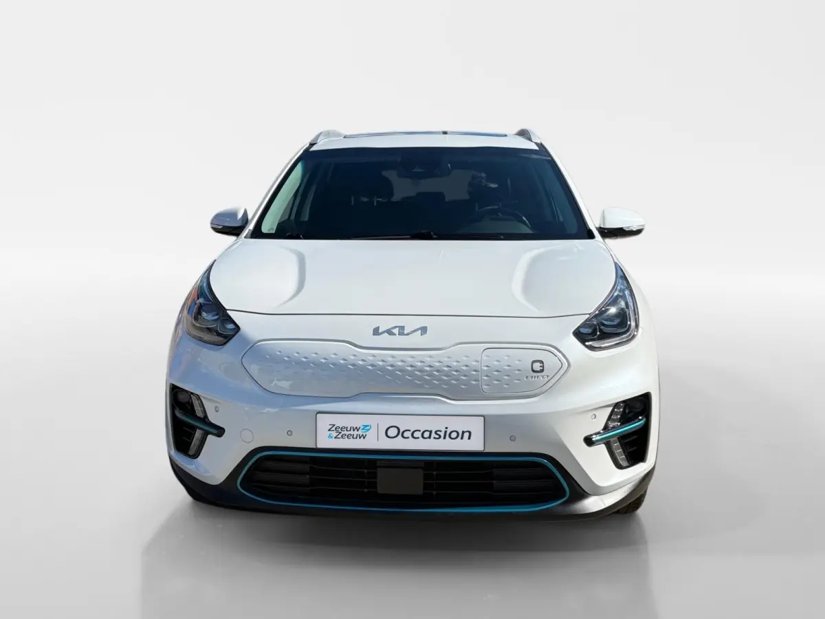 ExecutiveLine 64 kWh Meest luxe uitvoering | 1e Eigenaar | Dealer onderhouden | 3 Fase laden | Allseason banden | Metallic lak | Fabrieksgarantie | NAP