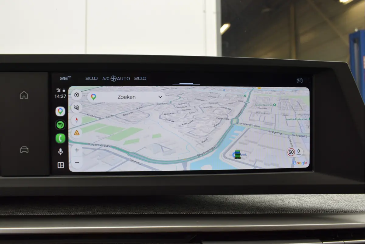 1.2 Hybrid 145 Allure 7p | Keyless entry & start | Apple Carplay/Android Auto | Camera