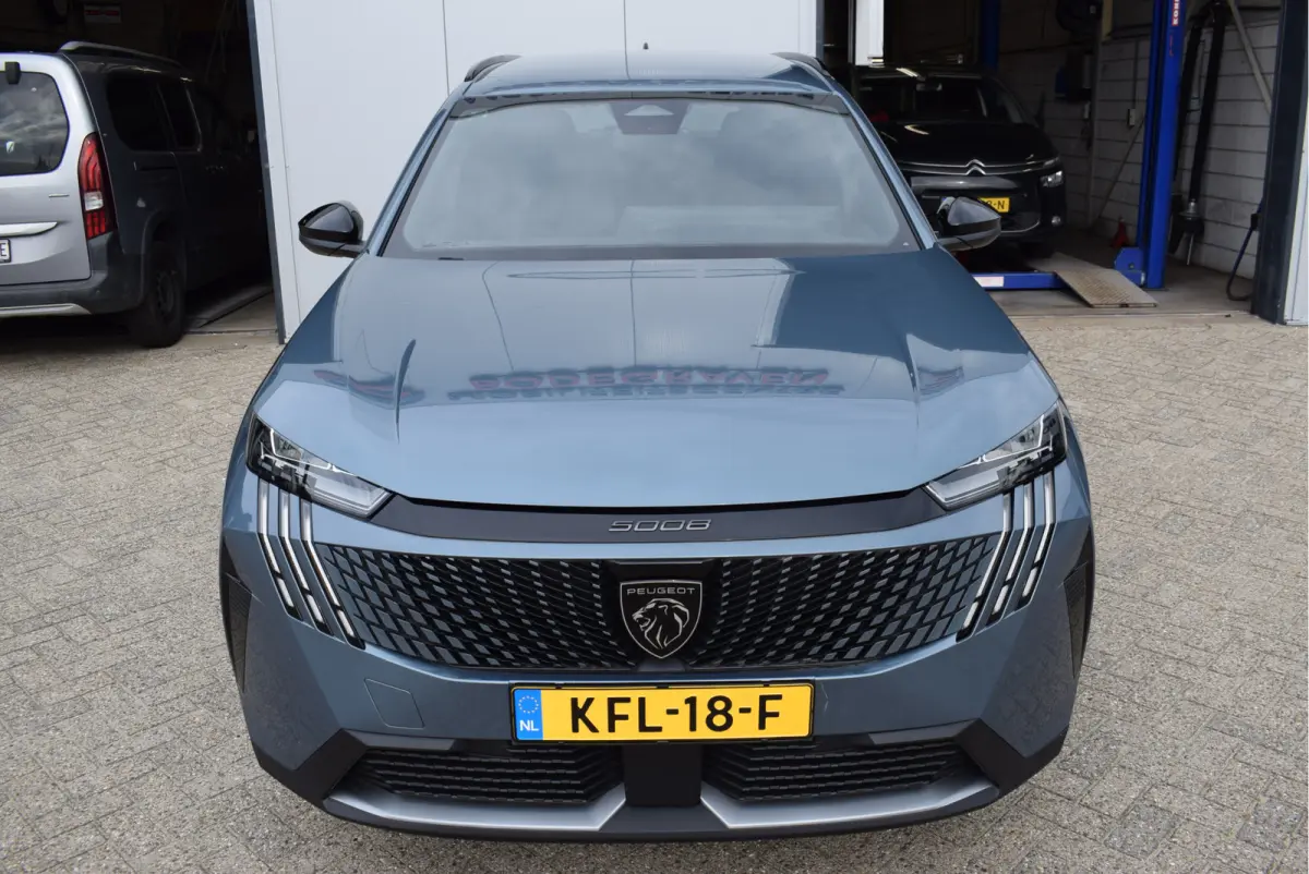 1.2 Hybrid 145 Allure 7p | Keyless entry & start | Apple Carplay/Android Auto | Camera