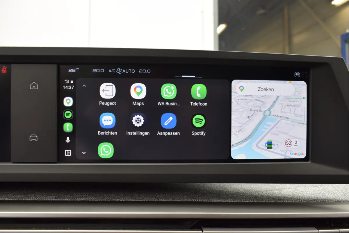 1.2 Hybrid 145 Allure 7p | Keyless entry & start | Apple Carplay/Android Auto | Camera
