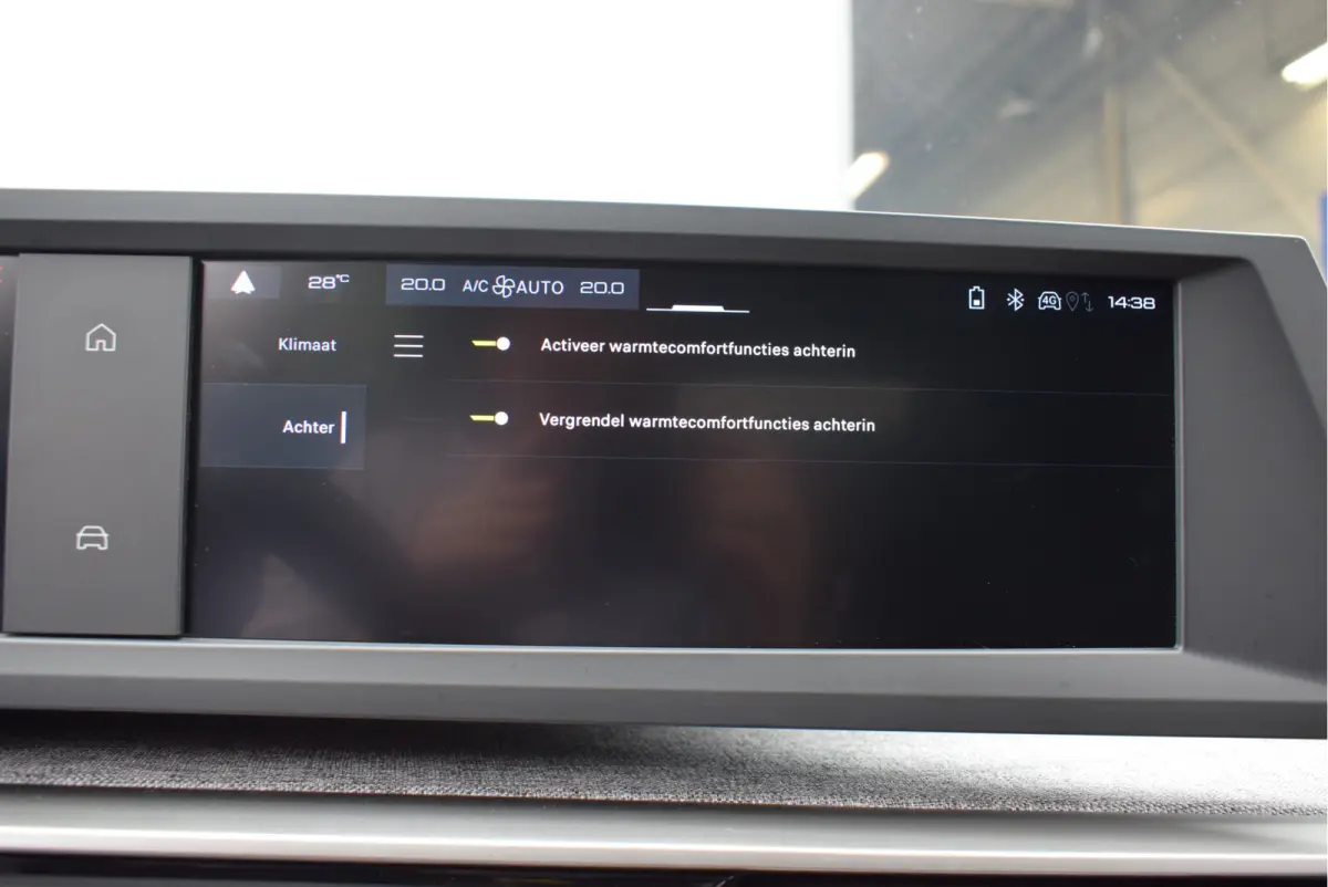 1.2 Hybrid 145 Allure 7p | Keyless entry & start | Apple Carplay/Android Auto | Camera