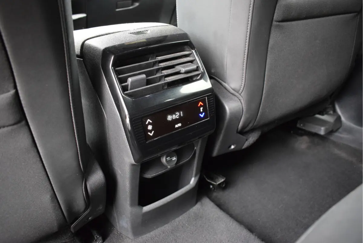 1.2 Hybrid 145 Allure 7p | Keyless entry & start | Apple Carplay/Android Auto | Camera