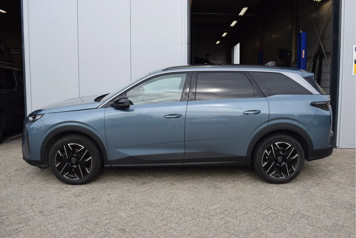 1.2 Hybrid 145 Allure 7p | Keyless entry & start | Apple Carplay/Android Auto | Camera
