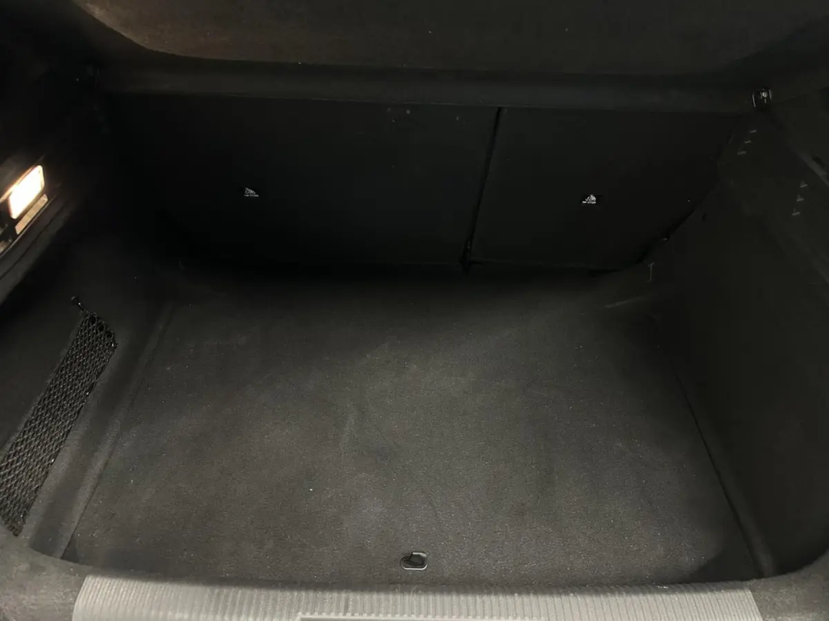 1.2 PureTech Active Pack Business NAVI CARPLAY CRUISE ECC.