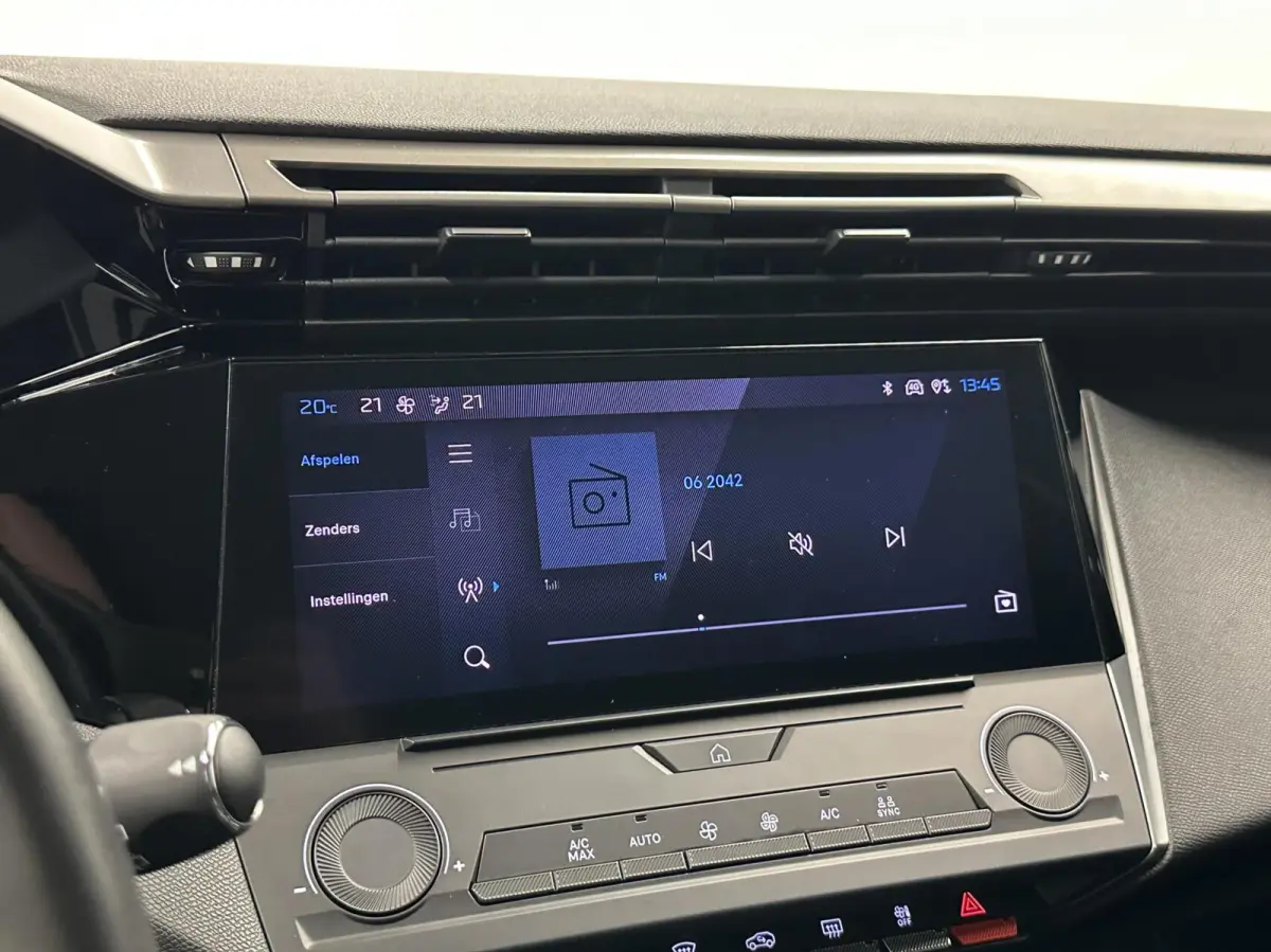 1.2 PureTech Active Pack Business NAVI CARPLAY CRUISE ECC.