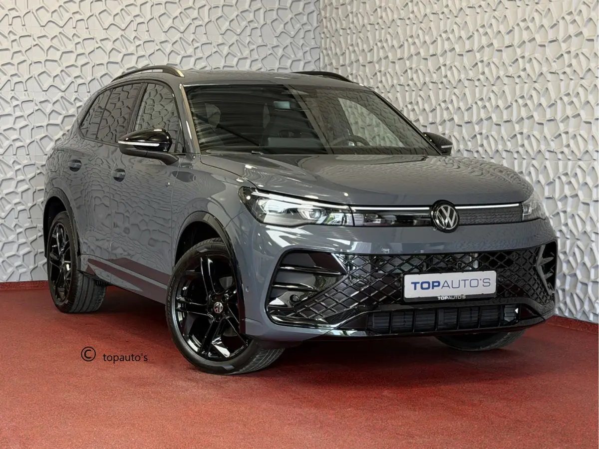 1.5 eTSI 150PK DSG R-Line Black Style | Panorama | HUD | Trekhaak | 360° Camera | Nieuw