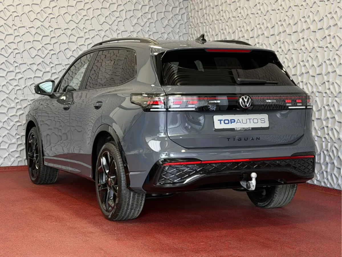 1.5 eTSI 150PK DSG R-Line Black Style | Panorama | HUD | Trekhaak | 360° Camera | Nieuw