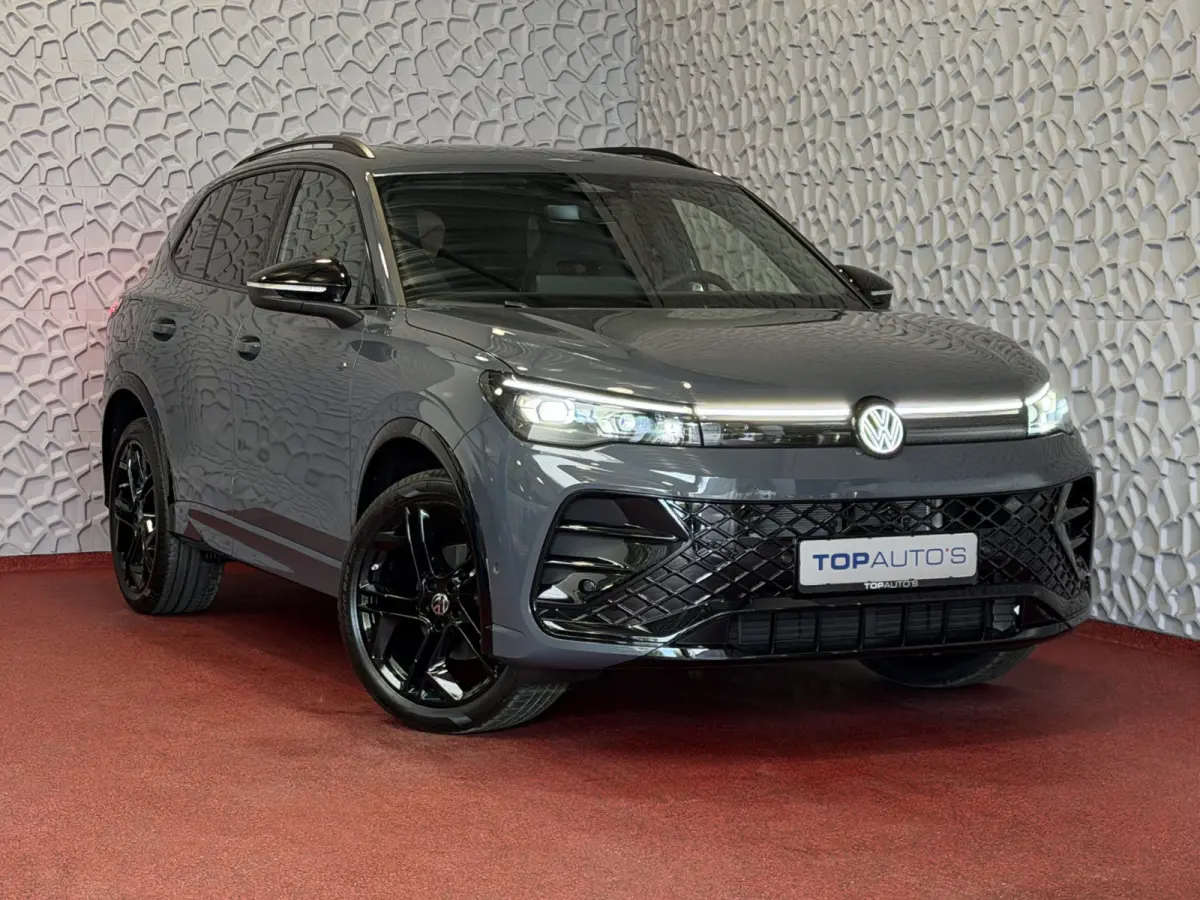 1.5 eTSI 150PK DSG R-Line Black Style | Panorama | HUD | Trekhaak | 360° Camera | Nieuw