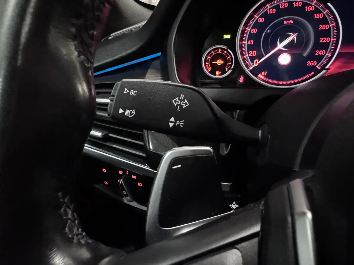 XDrive35i High Executive M Pakket Panoramadak H/K Lane assist Headup