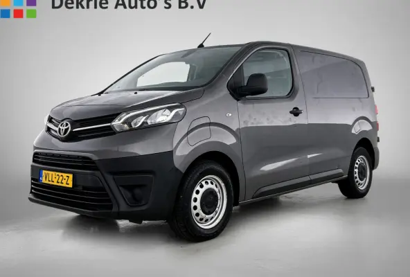 Compact SOH 92% / 3Pers. / Pdc+Camera / Navigatie/ Airco / Cruise-ctr. / Apk 11-2027