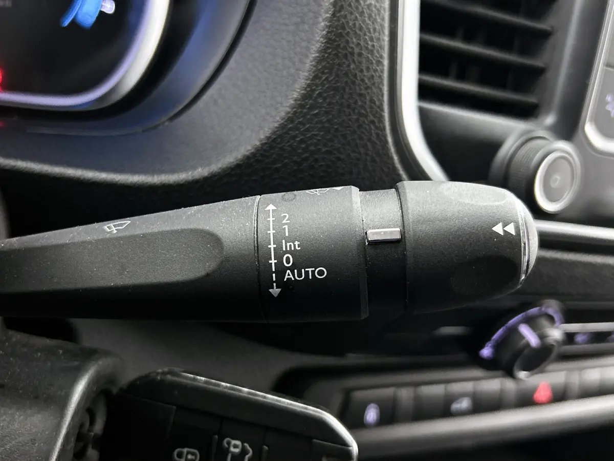 Compact SOH 92% / 3Pers. / Pdc+Camera / Navigatie/ Airco / Cruise-ctr. / Apk 11-2027