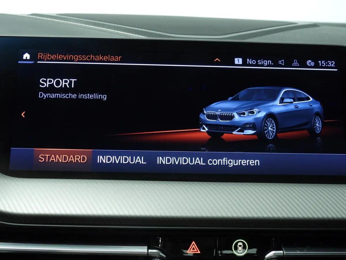 218i | LED | Leder | Navigatie | Active cruise | Panoramadak | Trekhaak | Stoelverwarming | DAB | hifi speakers | Alu 18 inch