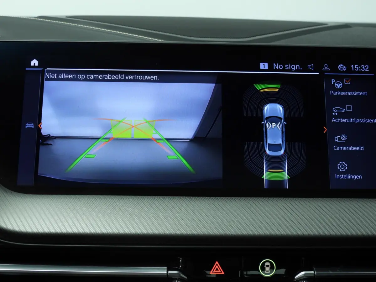 218i | LED | Leder | Navigatie | Active cruise | Panoramadak | Trekhaak | Stoelverwarming | DAB | hifi speakers | Alu 18 inch