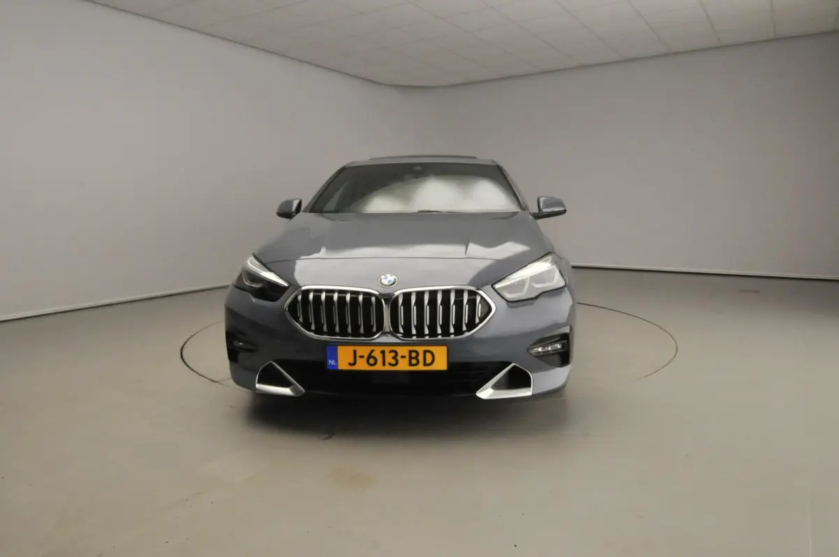 218i | LED | Leder | Navigatie | Active cruise | Panoramadak | Trekhaak | Stoelverwarming | DAB | hifi speakers | Alu 18 inch