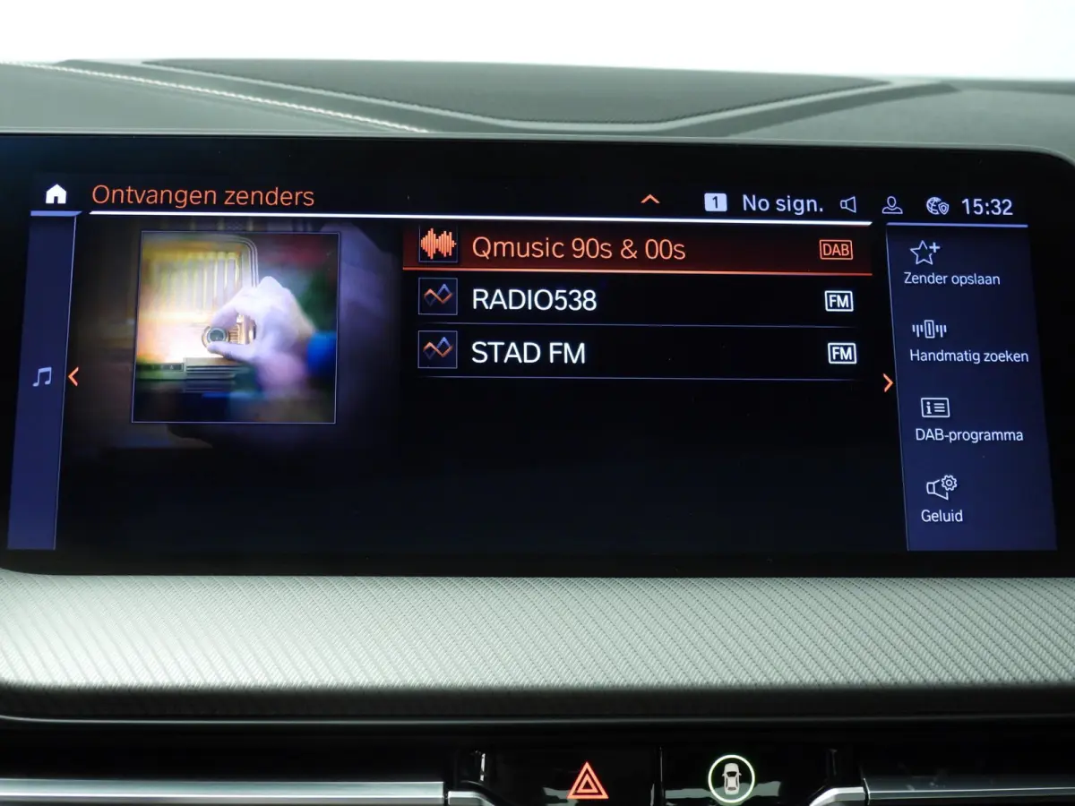 218i | LED | Leder | Navigatie | Active cruise | Panoramadak | Trekhaak | Stoelverwarming | DAB | hifi speakers | Alu 18 inch