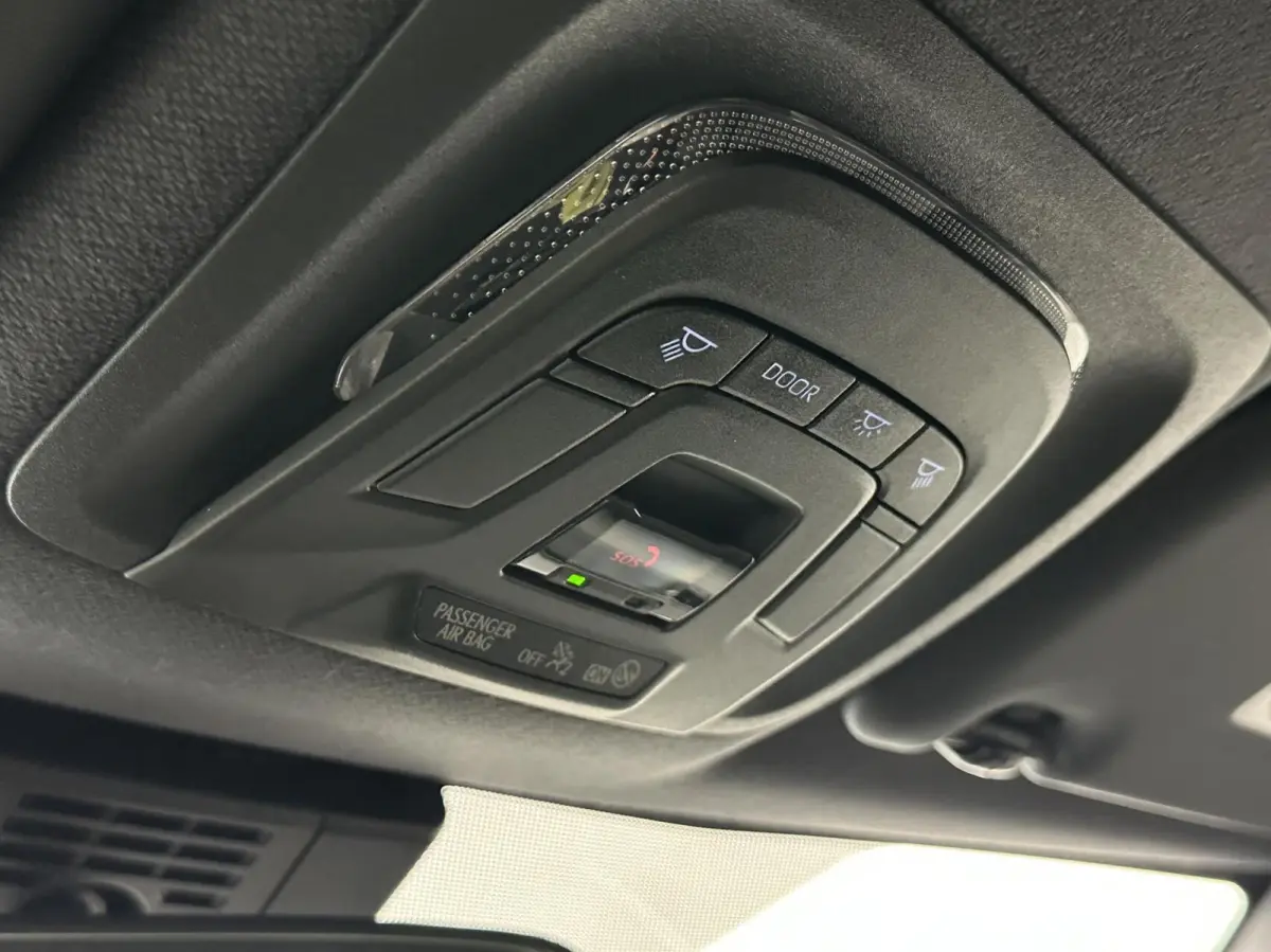 Hybrid 140 Active CAMERA CARPLAY NAVI ADAPTIEF CRUISE.