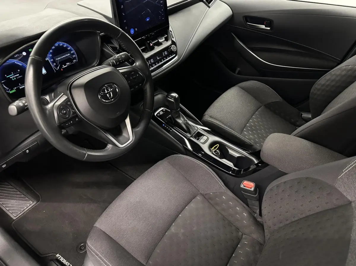 Hybrid 140 Active CAMERA CARPLAY NAVI ADAPTIEF CRUISE.