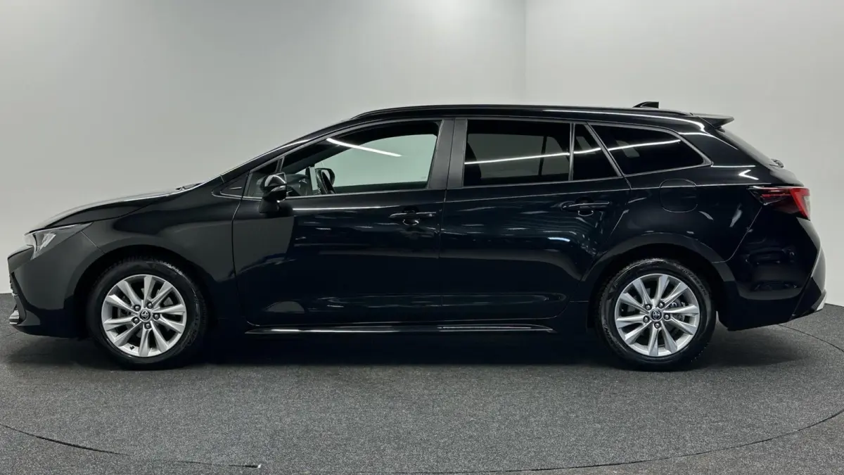 Hybrid 140 Active CAMERA CARPLAY NAVI ADAPTIEF CRUISE.