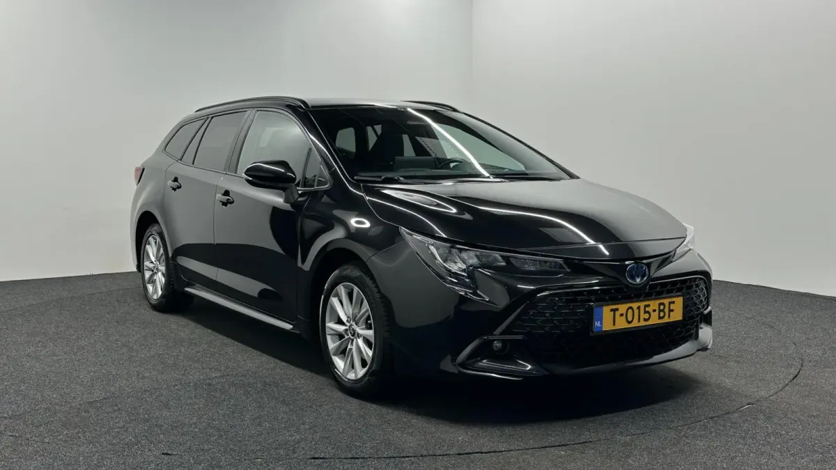 Hybrid 140 Active CAMERA CARPLAY NAVI ADAPTIEF CRUISE.