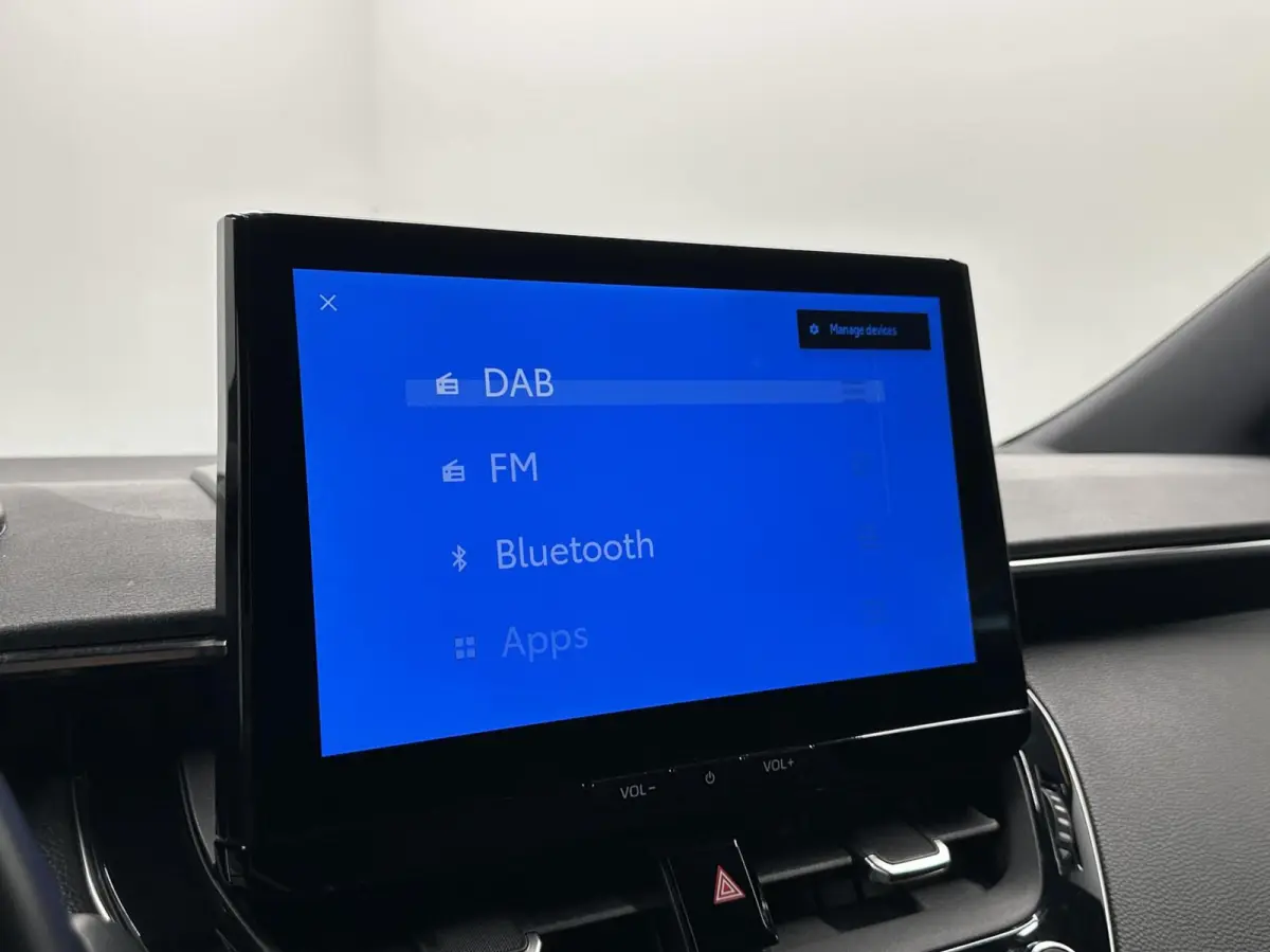 Hybrid 140 Active CAMERA CARPLAY NAVI ADAPTIEF CRUISE.
