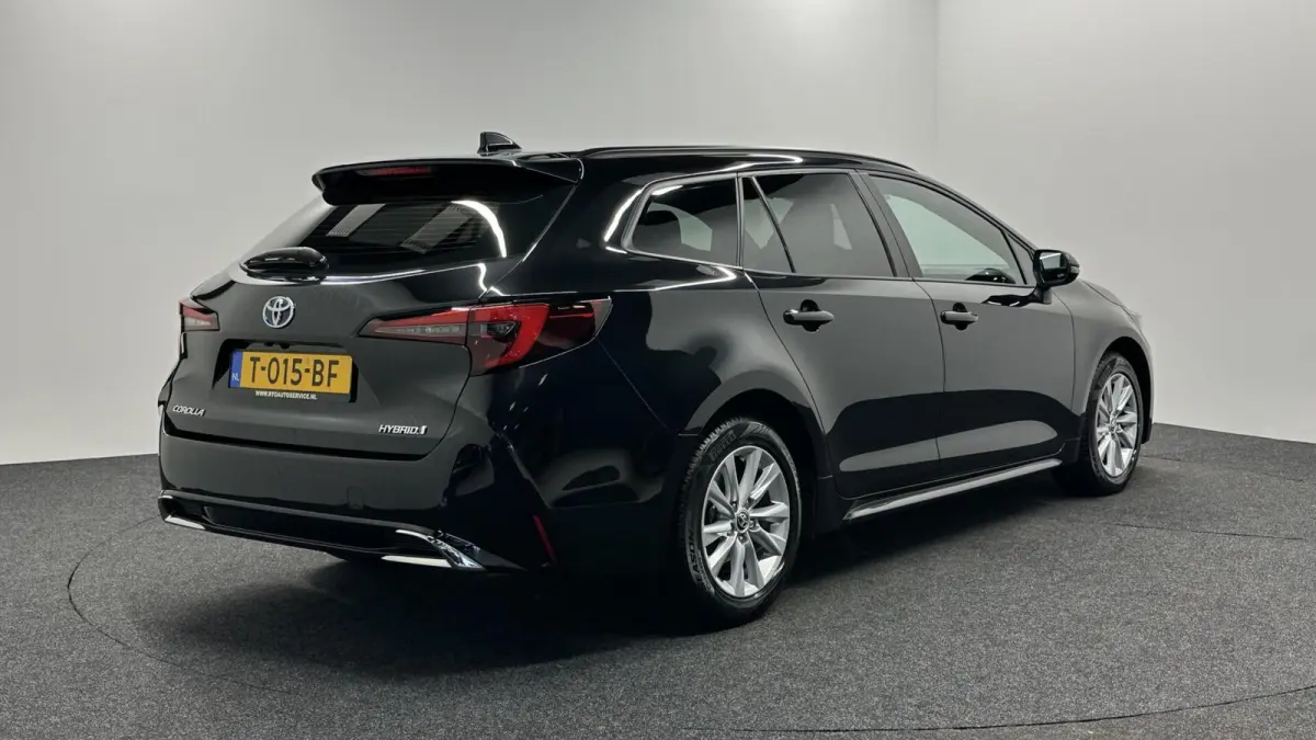 Hybrid 140 Active CAMERA CARPLAY NAVI ADAPTIEF CRUISE.