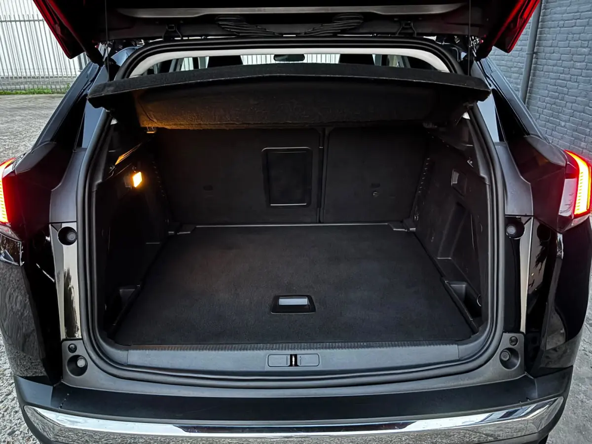 1.2 PureTech GT Line TREKHAAK|CARPLAY|KEYLESS|CAMERA|LEDER|NAVI