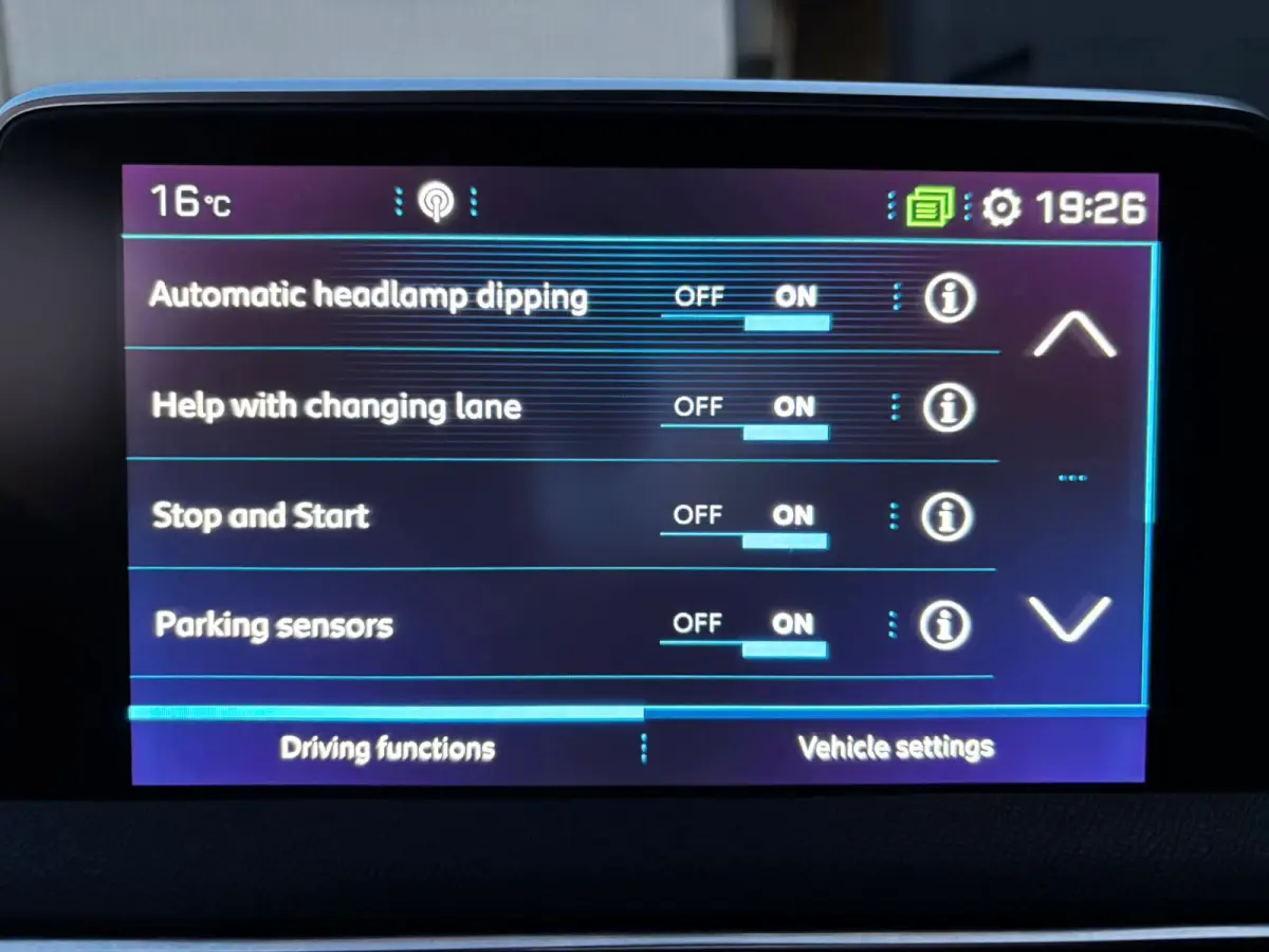 1.2 PureTech GT Line TREKHAAK|CARPLAY|KEYLESS|CAMERA|LEDER|NAVI