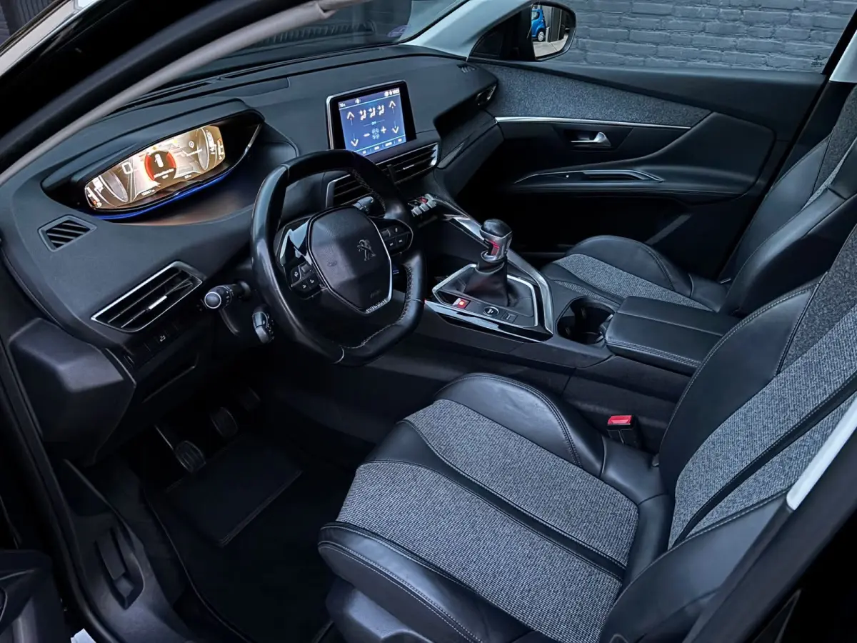 1.2 PureTech GT Line TREKHAAK|CARPLAY|KEYLESS|CAMERA|LEDER|NAVI