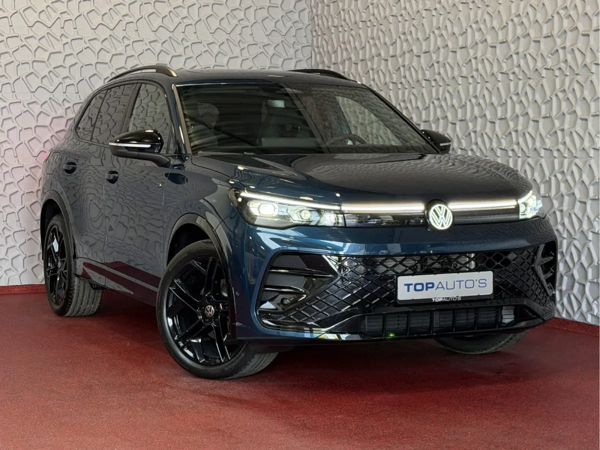 1.5 eTSI 150 PK R-Line Black Style | Panorama BENZINE | HUD | Trekhaak | 360° Camera | Nieuw