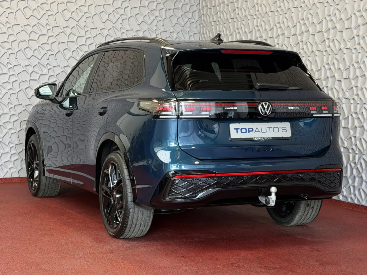 1.5 eTSI 150 PK R-Line Black Style | Panorama BENZINE | HUD | Trekhaak | 360° Camera | Nieuw