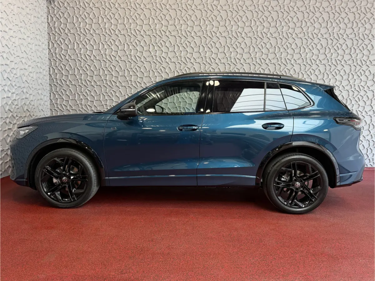 1.5 eTSI 150 PK R-Line Black Style | Panorama BENZINE | HUD | Trekhaak | 360° Camera | Nieuw
