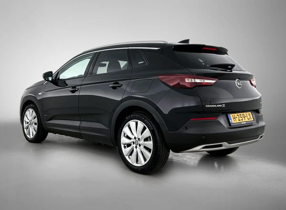 1.6 300pk Hybrid4 Innovation Automaat | Elektrische Achterklep | AGR-Bestuurdersstoel | Navigatie | Climate Control | Cruise Control | Camera | Dodehoekdetectie | Apple Carplay/Android Auto 
