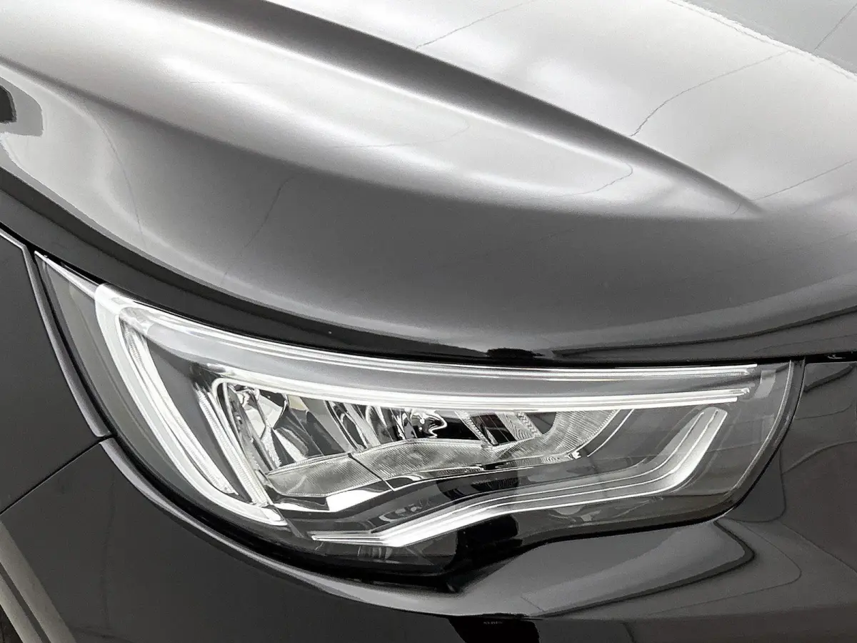 1.6 300pk Hybrid4 Innovation Automaat | Elektrische Achterklep | AGR-Bestuurdersstoel | Navigatie | Climate Control | Cruise Control | Camera | Dodehoekdetectie | Apple Carplay/Android Auto 
