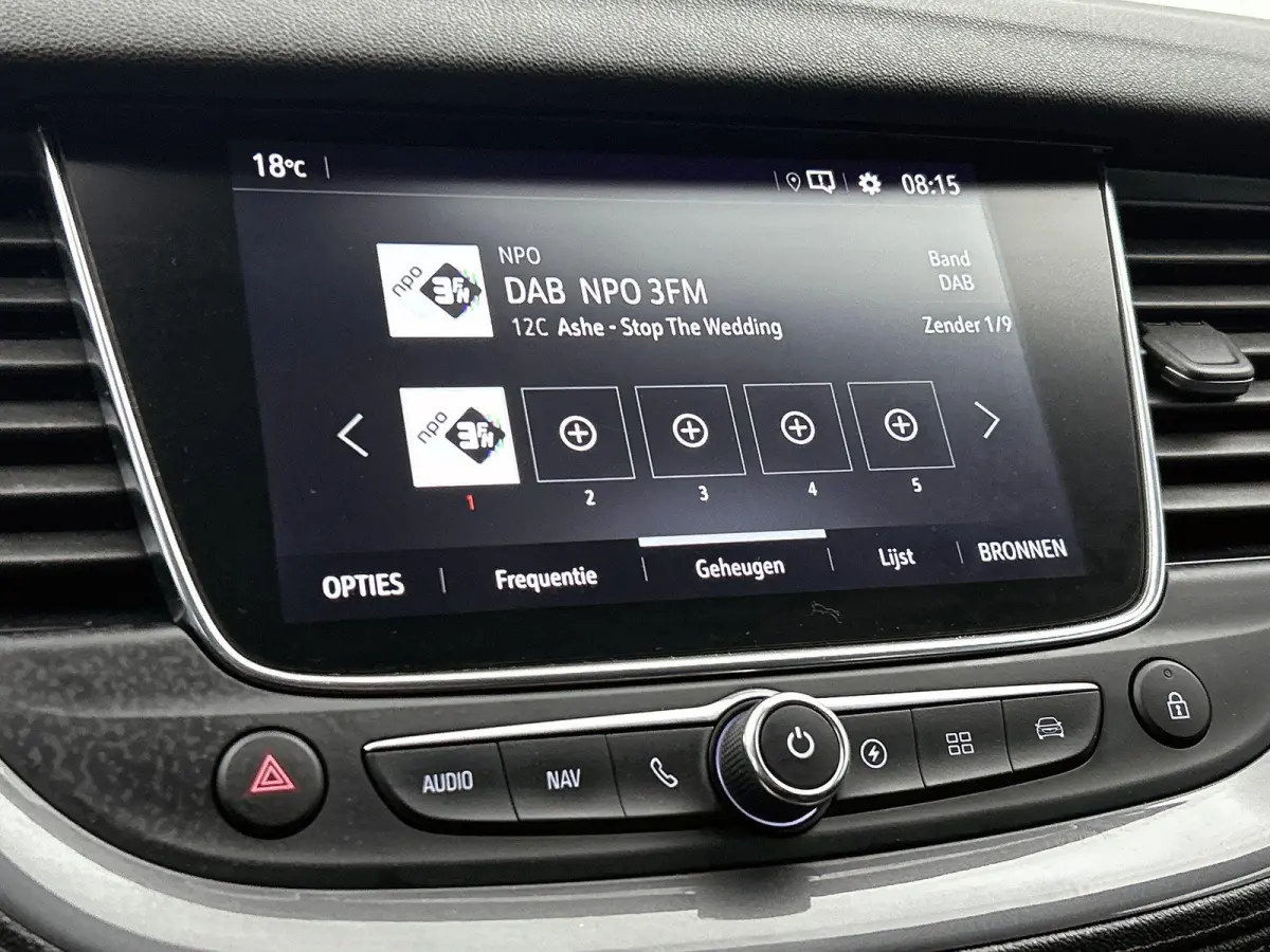 1.6 300pk Hybrid4 Innovation Automaat | Elektrische Achterklep | AGR-Bestuurdersstoel | Navigatie | Climate Control | Cruise Control | Camera | Dodehoekdetectie | Apple Carplay/Android Auto 