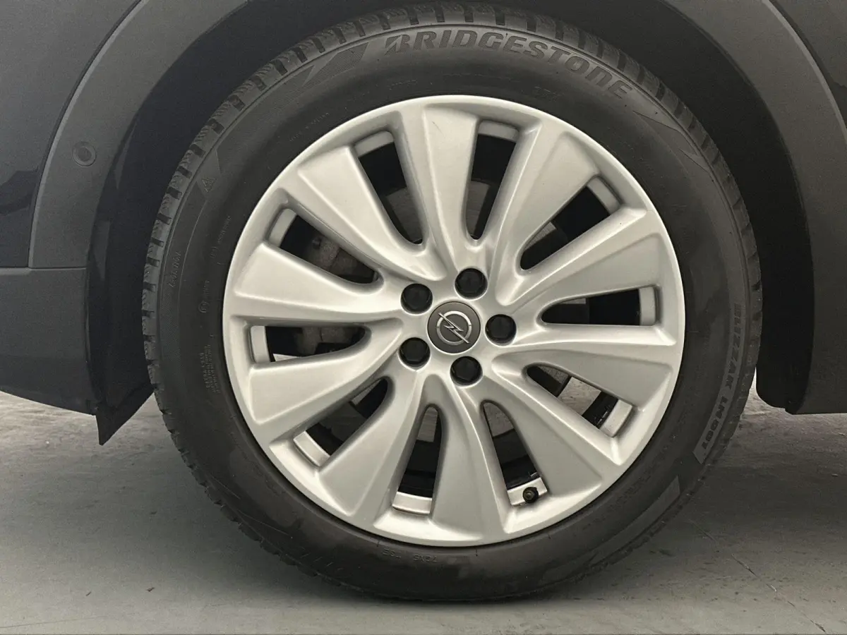 1.6 300pk Hybrid4 Innovation Automaat | Elektrische Achterklep | AGR-Bestuurdersstoel | Navigatie | Climate Control | Cruise Control | Camera | Dodehoekdetectie | Apple Carplay/Android Auto 