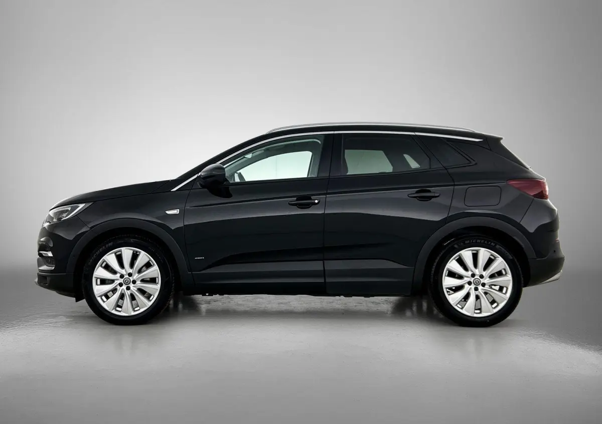 1.6 300pk Hybrid4 Innovation Automaat | Elektrische Achterklep | AGR-Bestuurdersstoel | Navigatie | Climate Control | Cruise Control | Camera | Dodehoekdetectie | Apple Carplay/Android Auto 